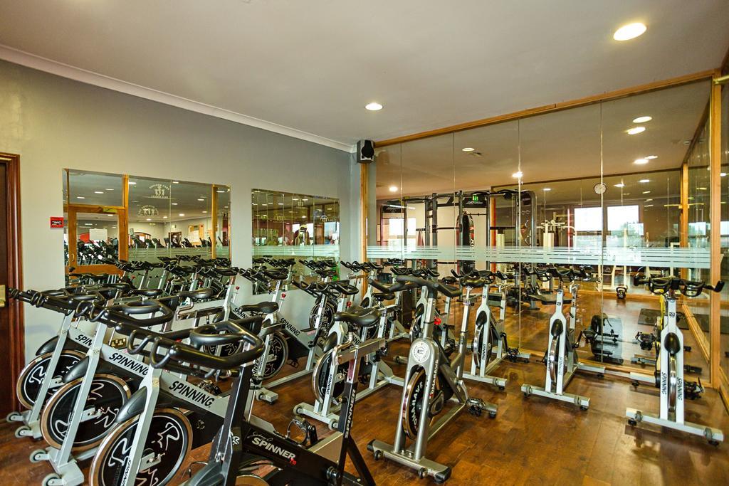 Sheldon Park Hotel And Leisure Club Dublino Esterno foto